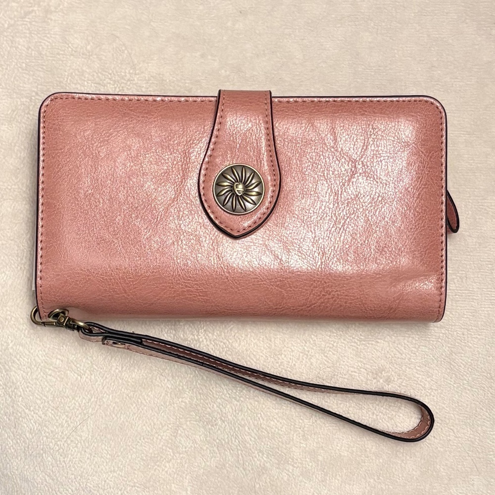 Travelambo Large-Capacity RFID-Blocking Wristlet Wallet - Picture 1 of 5